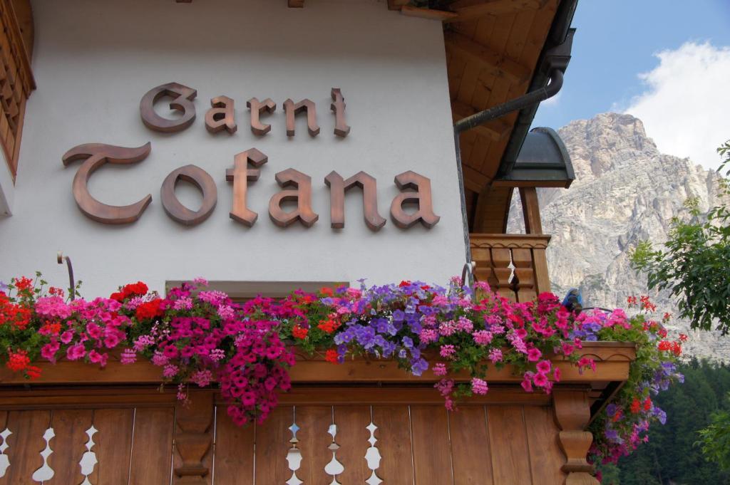 Garni Tofana Hotel Corvara In Badia Exterior photo