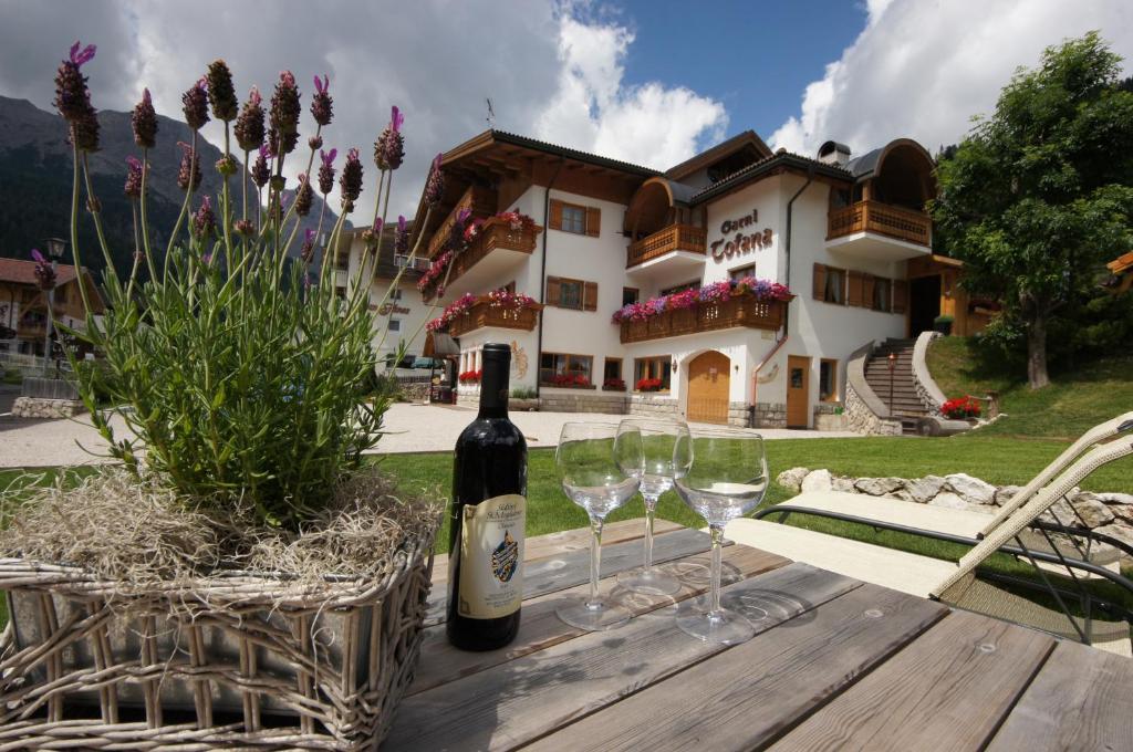 Garni Tofana Hotel Corvara In Badia Exterior photo