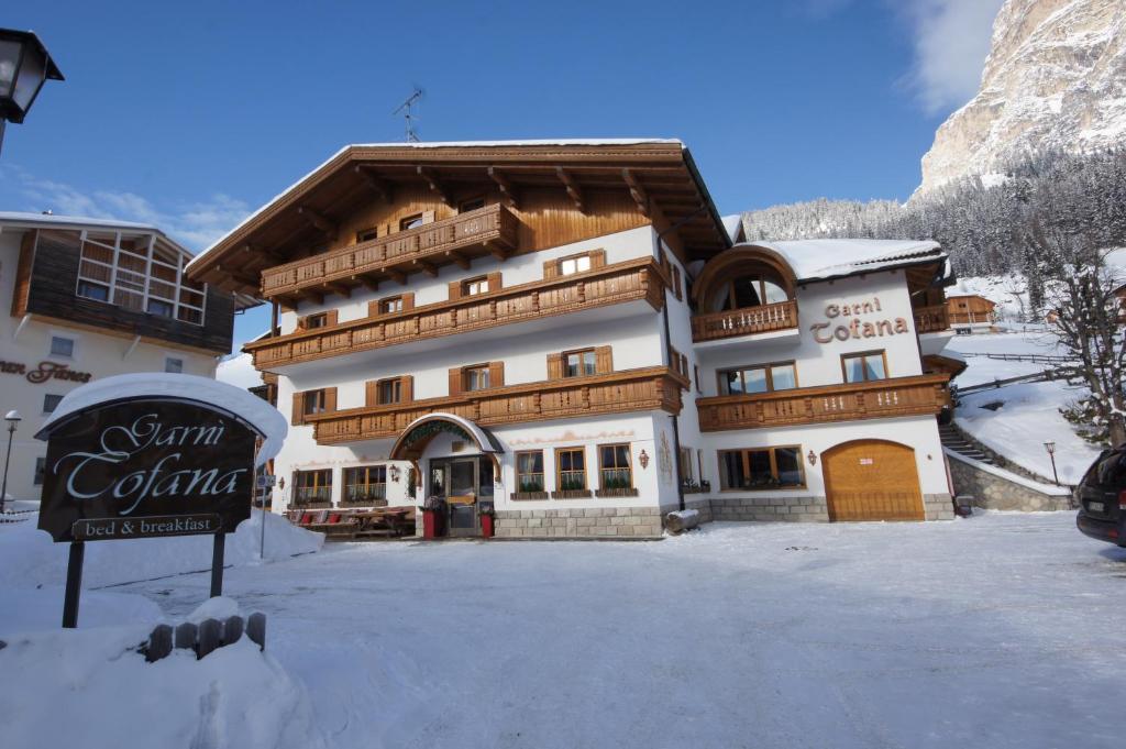 Garni Tofana Hotel Corvara In Badia Exterior photo