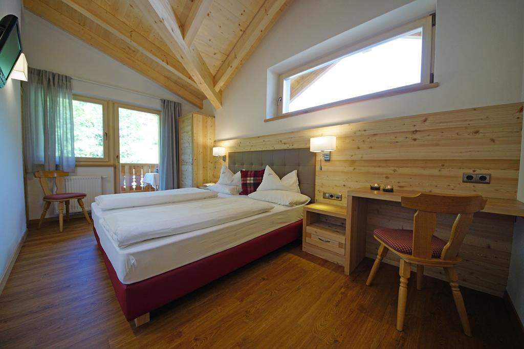 Garni Tofana Hotel Corvara In Badia Exterior photo